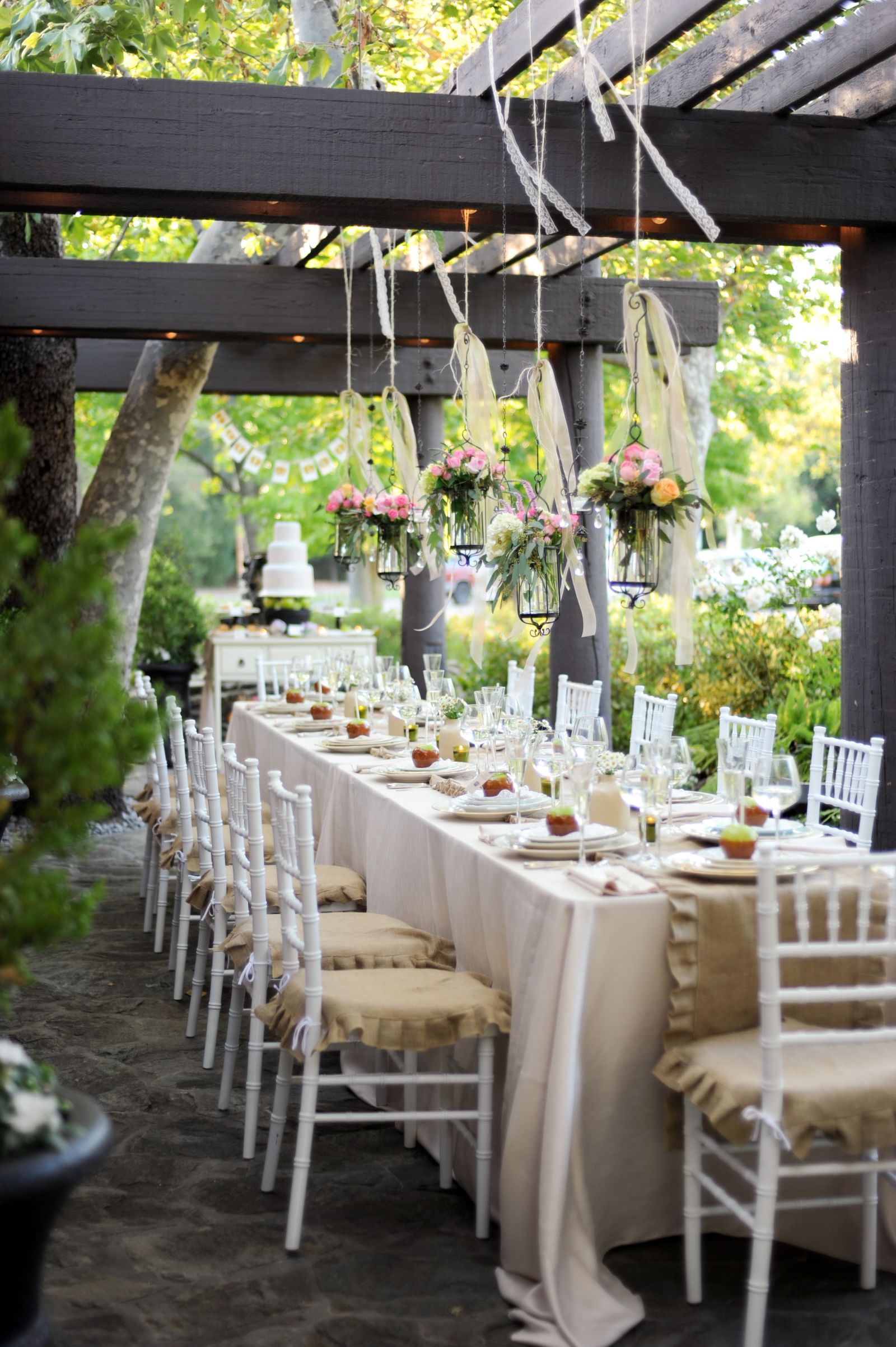 How to Organize a Styled Photo Shoot On A Budget