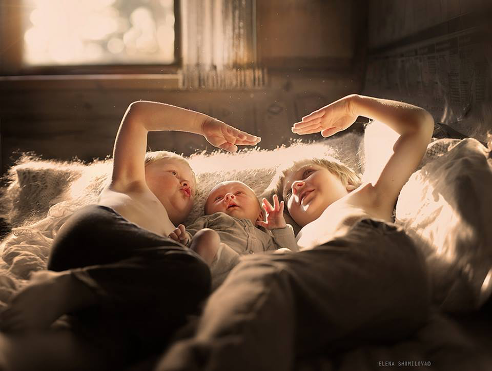 Russian Mother Elena Shumilova Shares Her Tips For Photographing Children