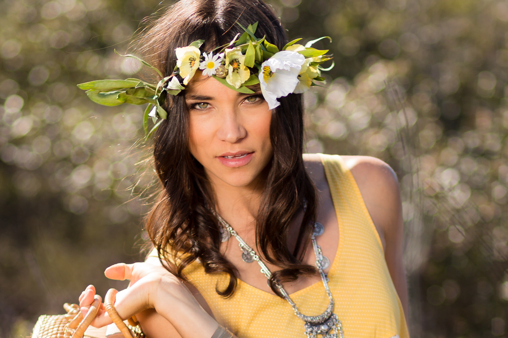 Photography 101: Posing and Lighting with Female Model