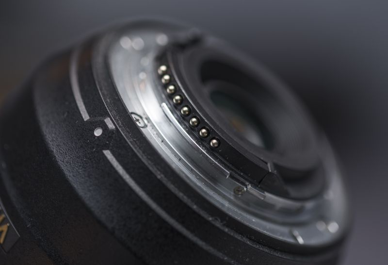 Dusty Lens Contact Pins