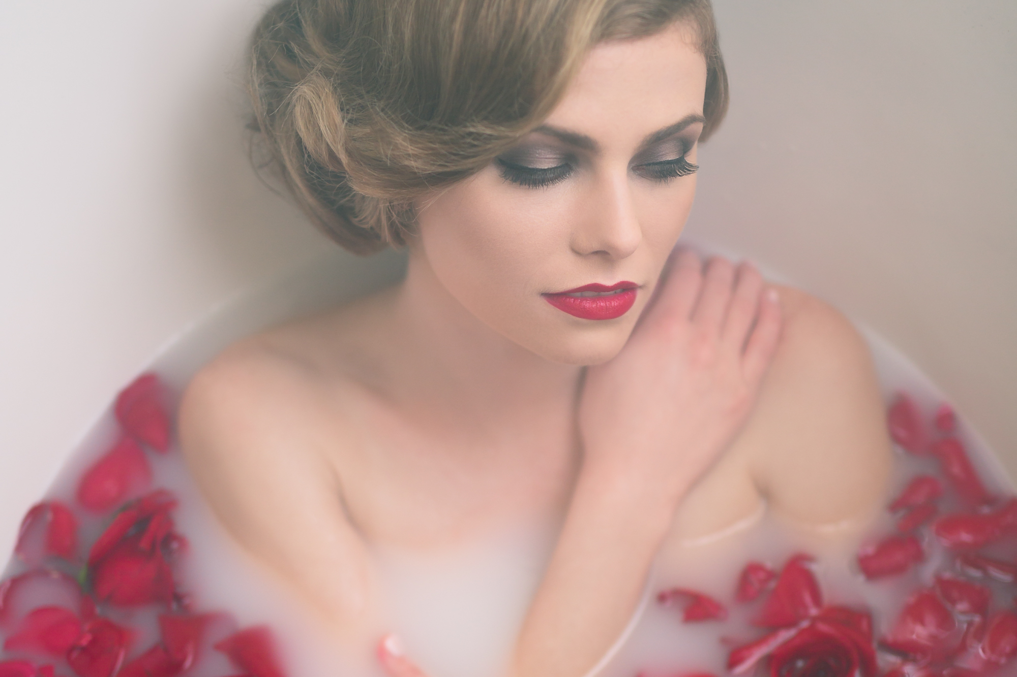 The Earthen Bathtub - Fine Art Boudoir Tutorial: Scene Two – Posing & Angles