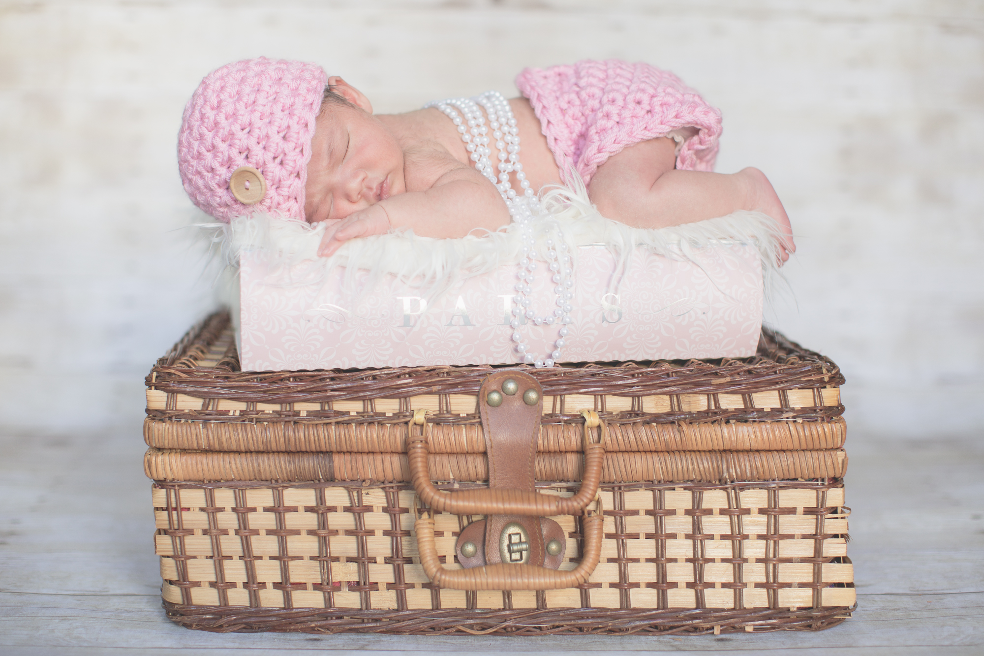 Lightroom Image Processing Mastery: Bright and Airy Newborns