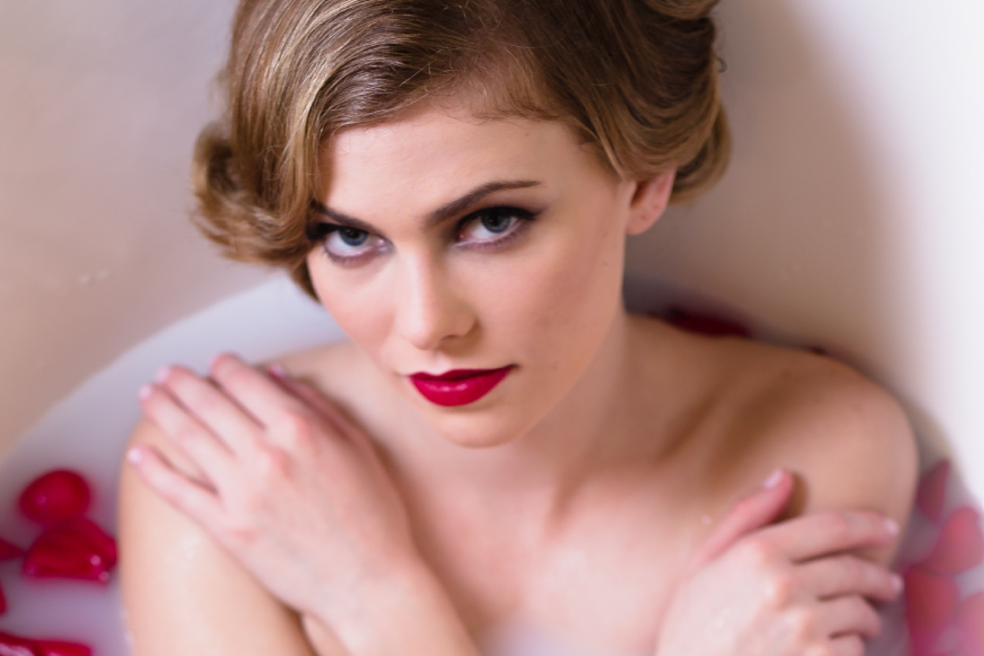 Premium Webinars: Flattering Female Posing
