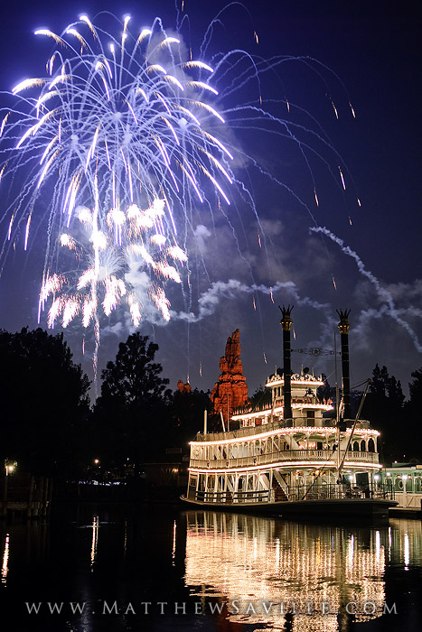 matthew-saville-photographing-fireworks-3