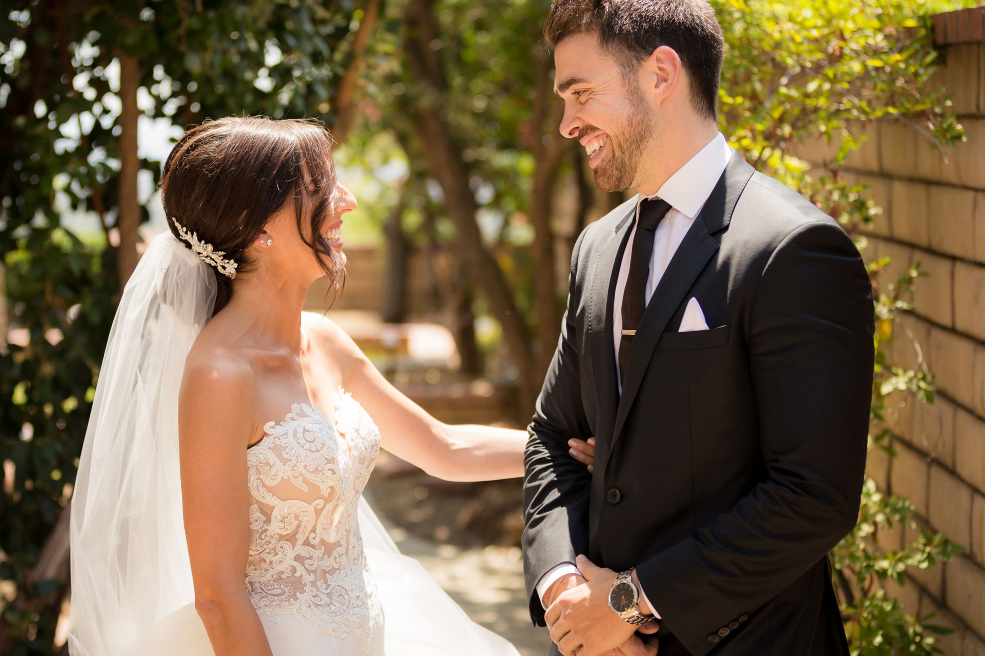 Wedding Workshop Four | Photographing The Couple: Bad Outdoor First Look Scene