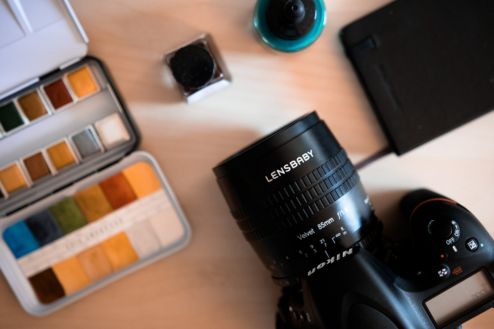 Lensbaby Velvet 85mm f/1.8 Review Harking Back to Hollywood's Golden