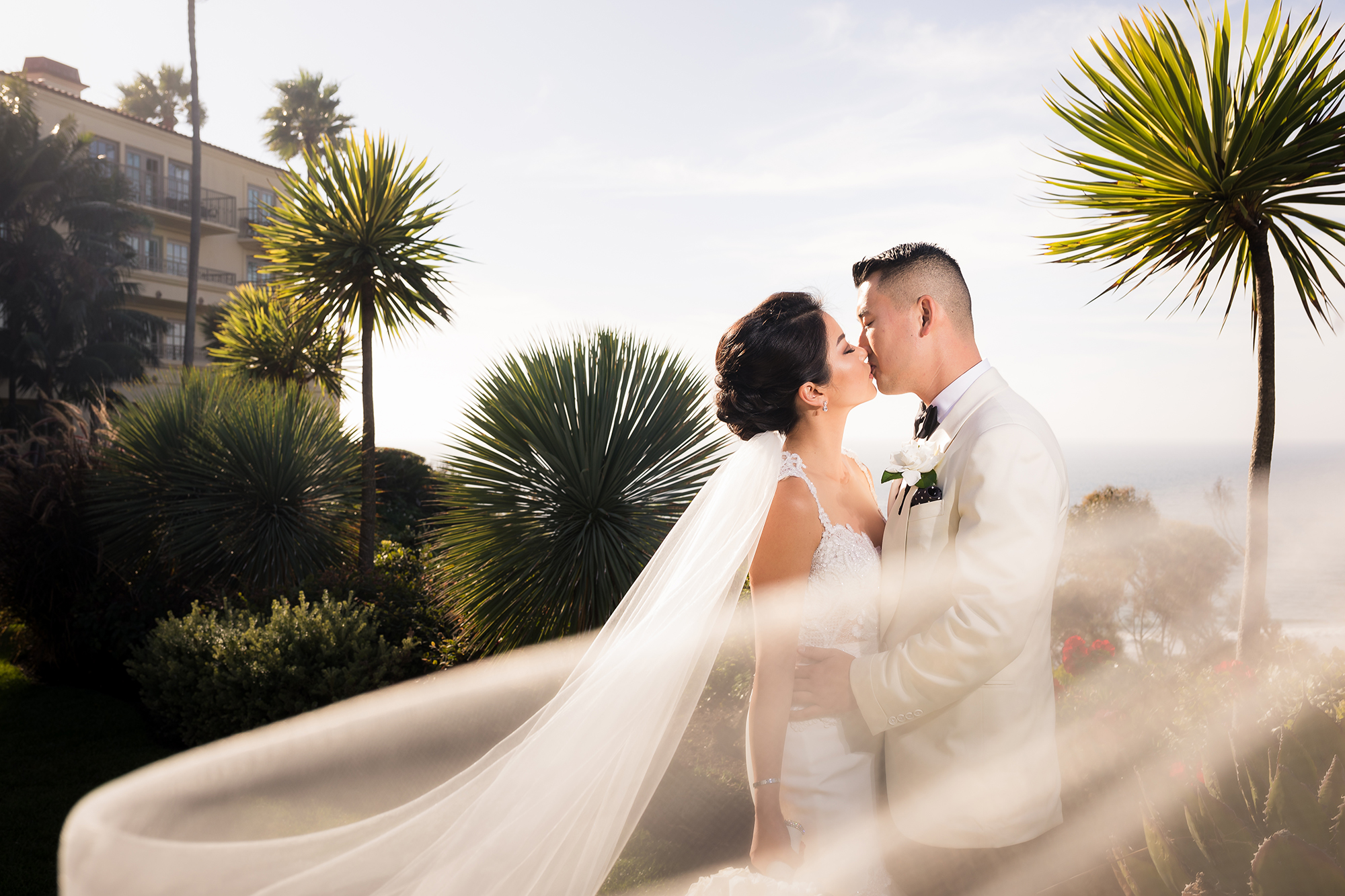 4 Creative Ways to Photograph The Wedding Veil