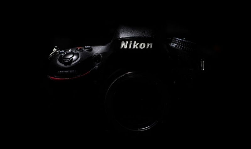 Nikon DSLR WW 1600x949