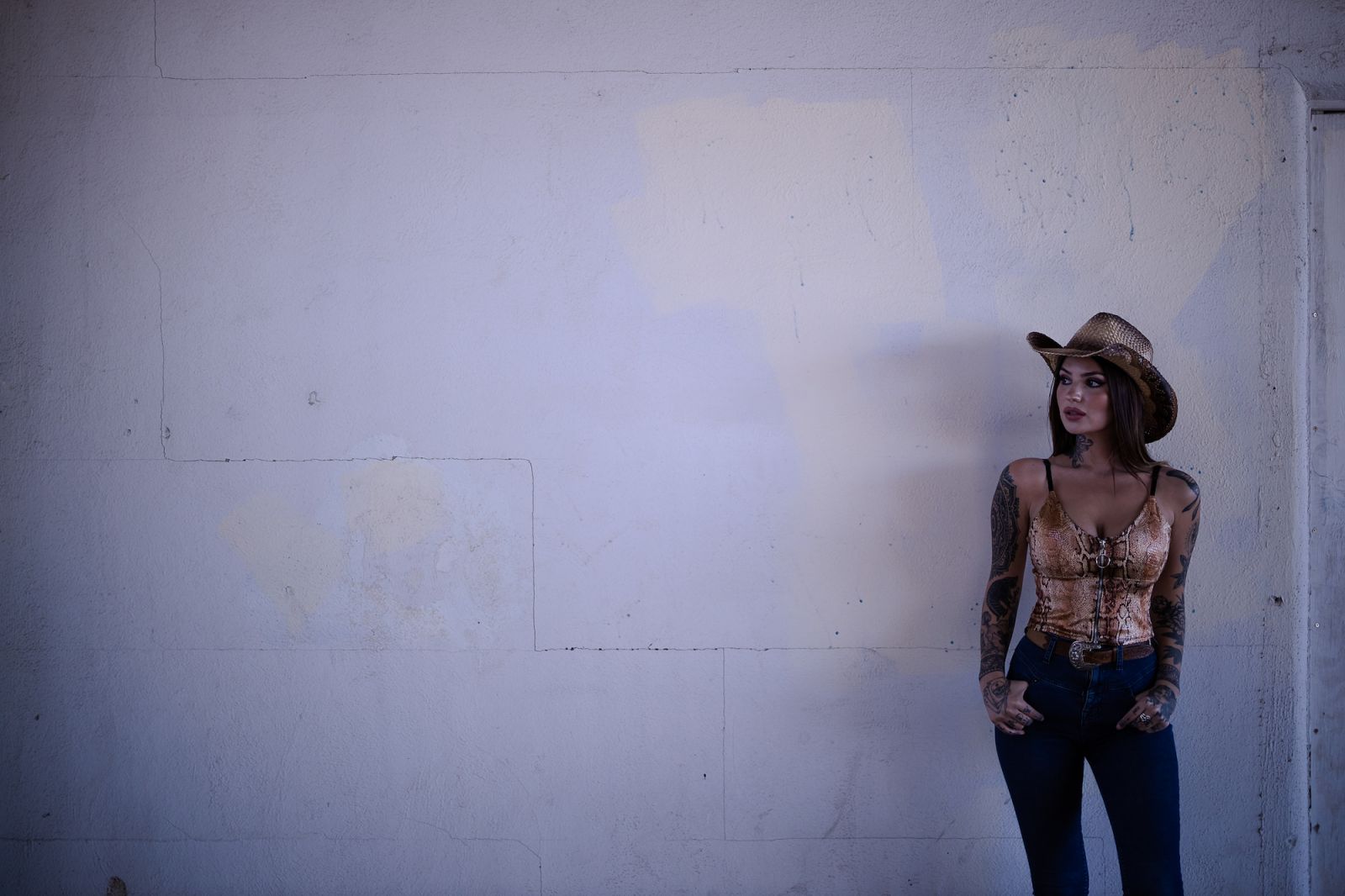 Simulate Window Light Photography with OffCamera Flash