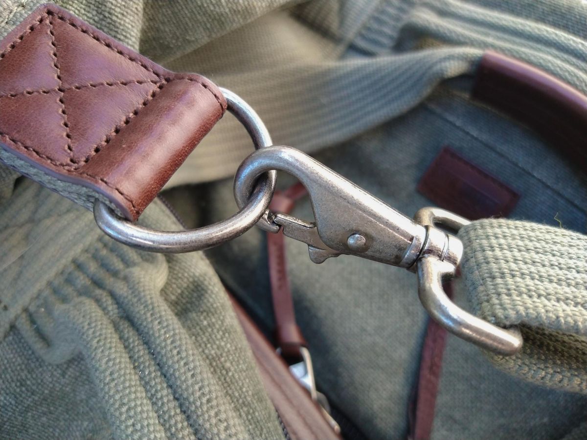 ThinkTank Retrospective 50 Photographer Travel Duffel Bag Review A