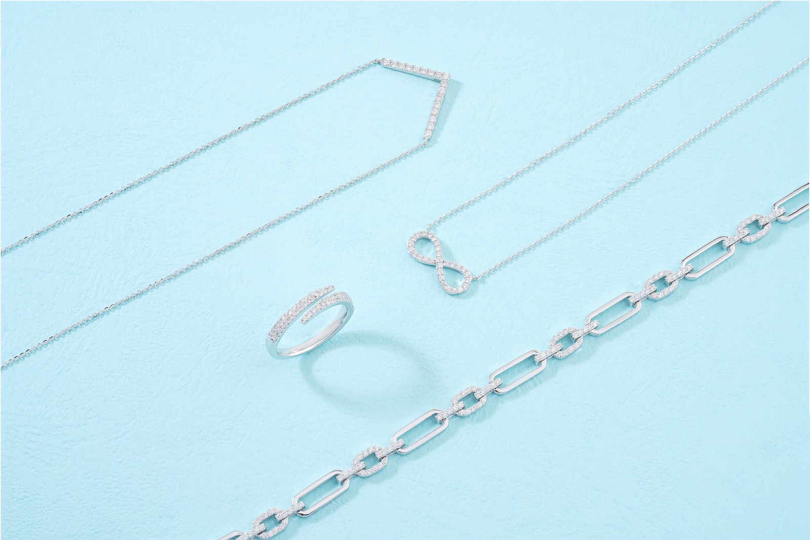 jewelry photography pexels the glorious studio simple background