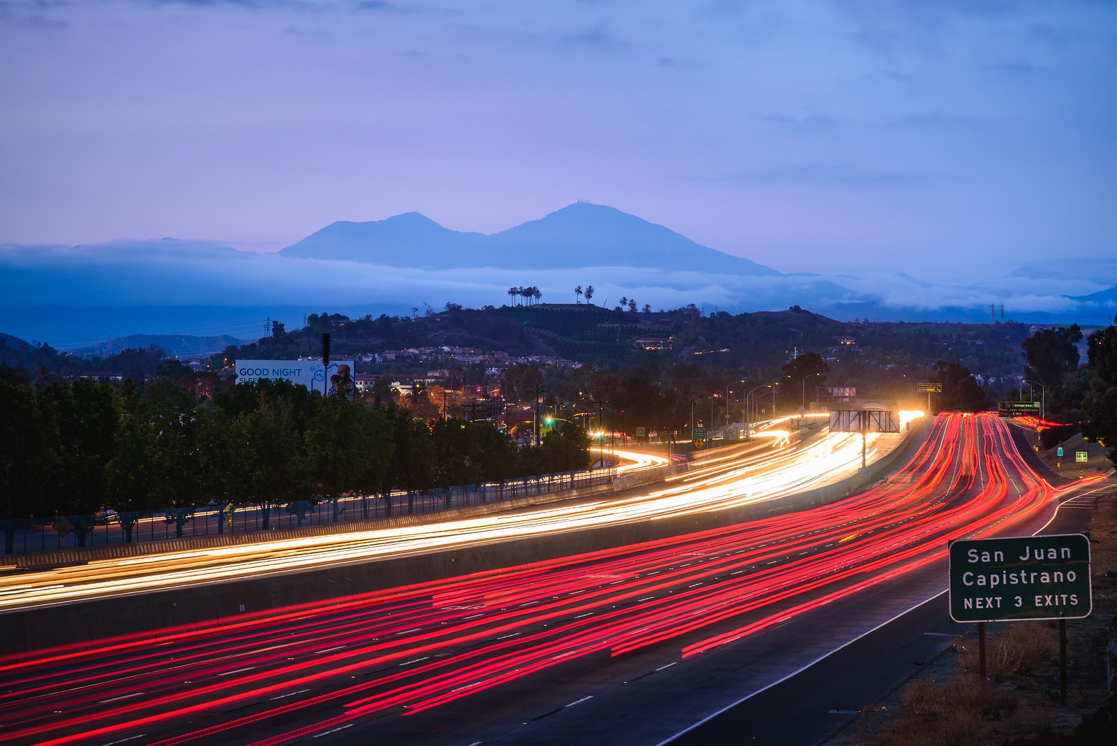 urban landscape photography tips leading lines