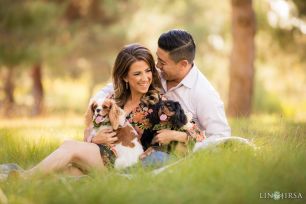 what to wear for engagement photos