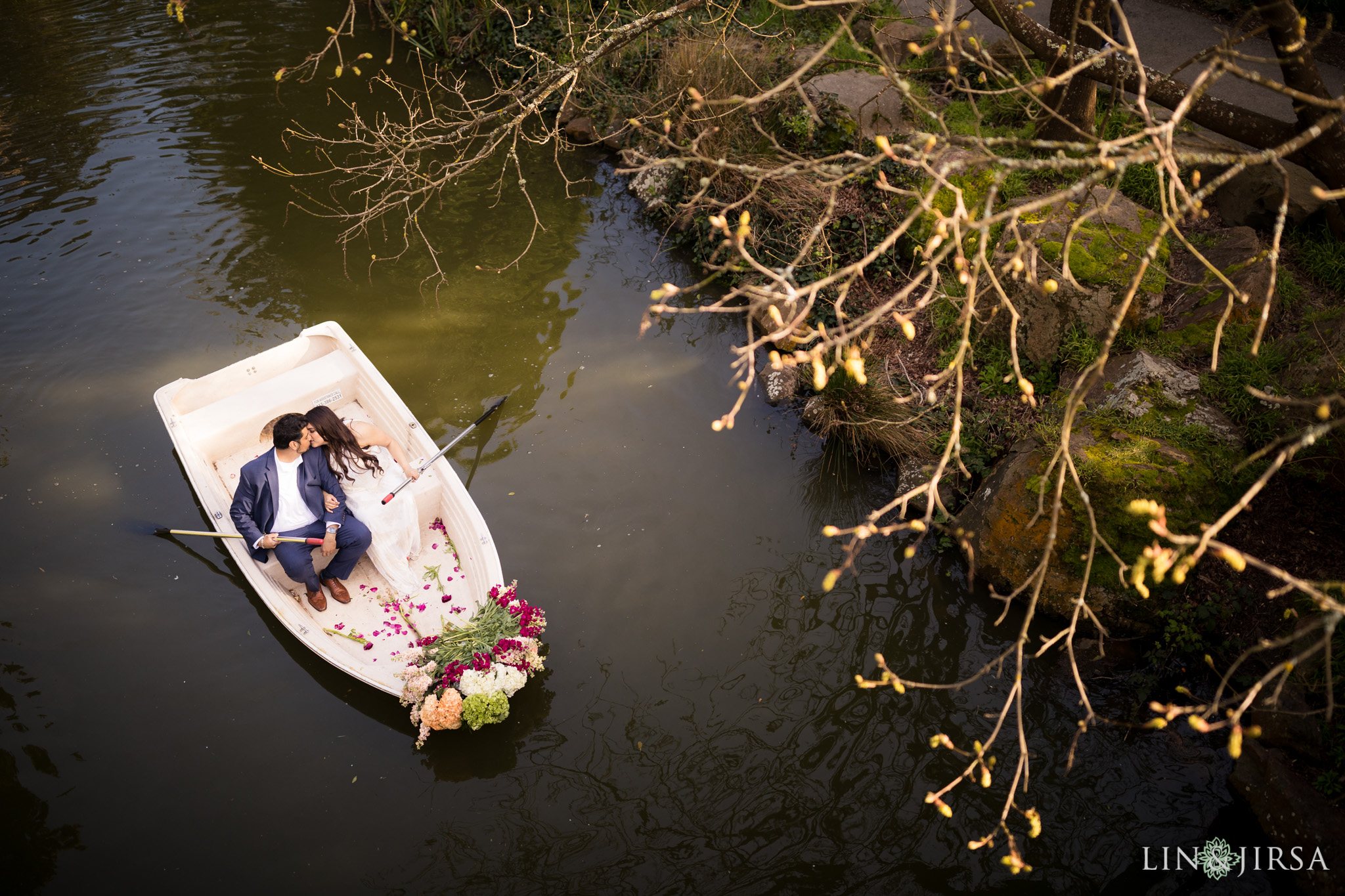 cute engagement poses ideas 13 San francisco muir woods marin county engagement photography