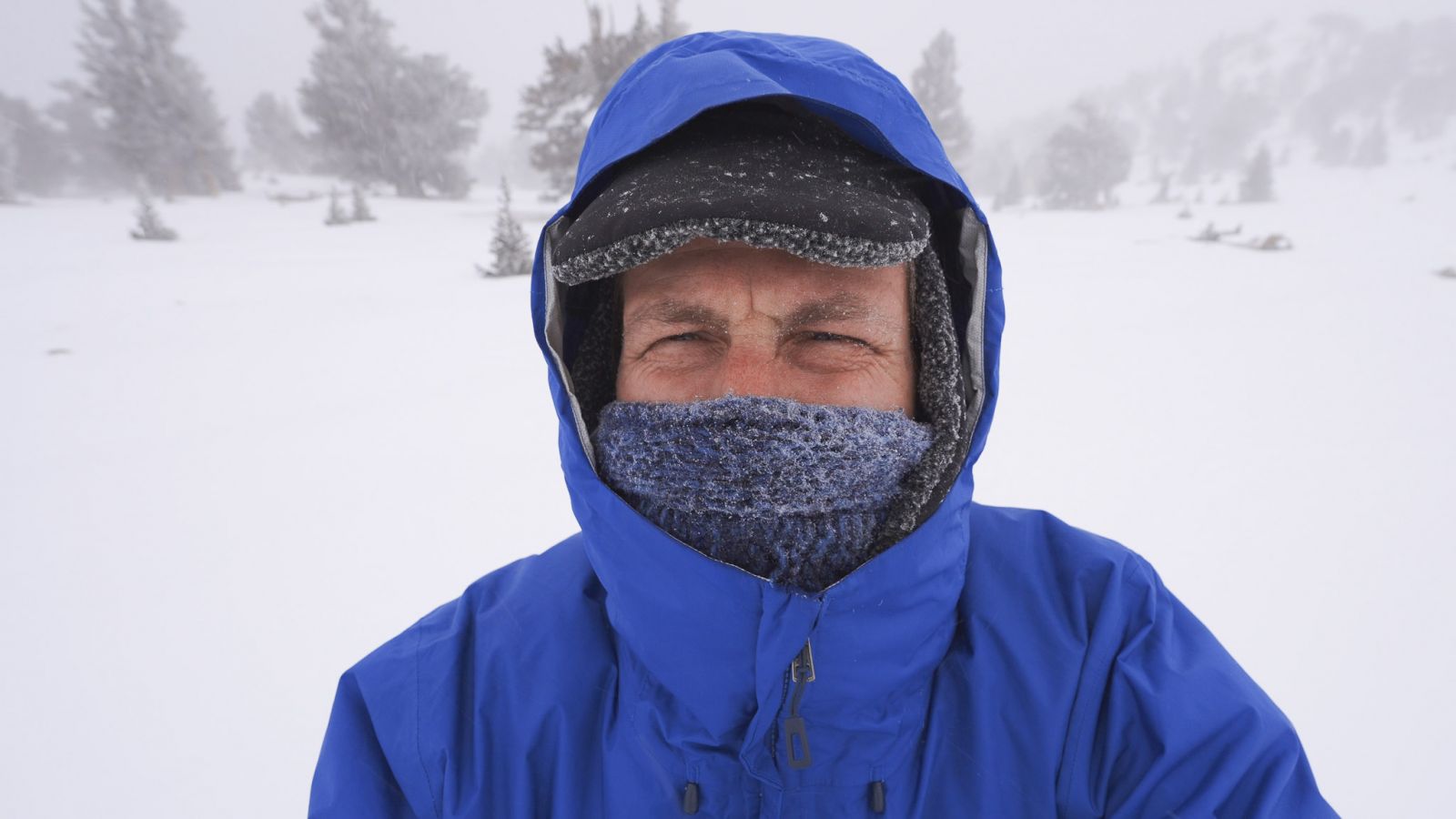 What Is the Best Lens for Vlogging? The Tamron 2040mm f/2.8