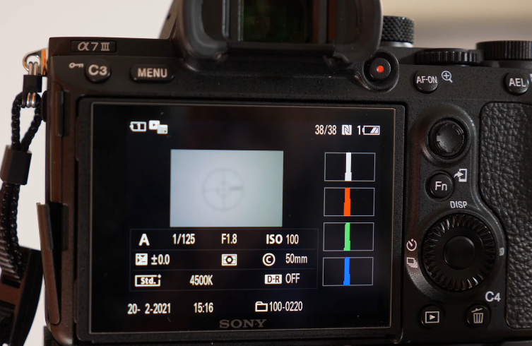 correct white balance using grey card