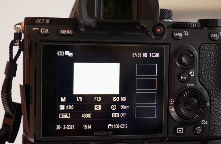 Incorrect white balance reading