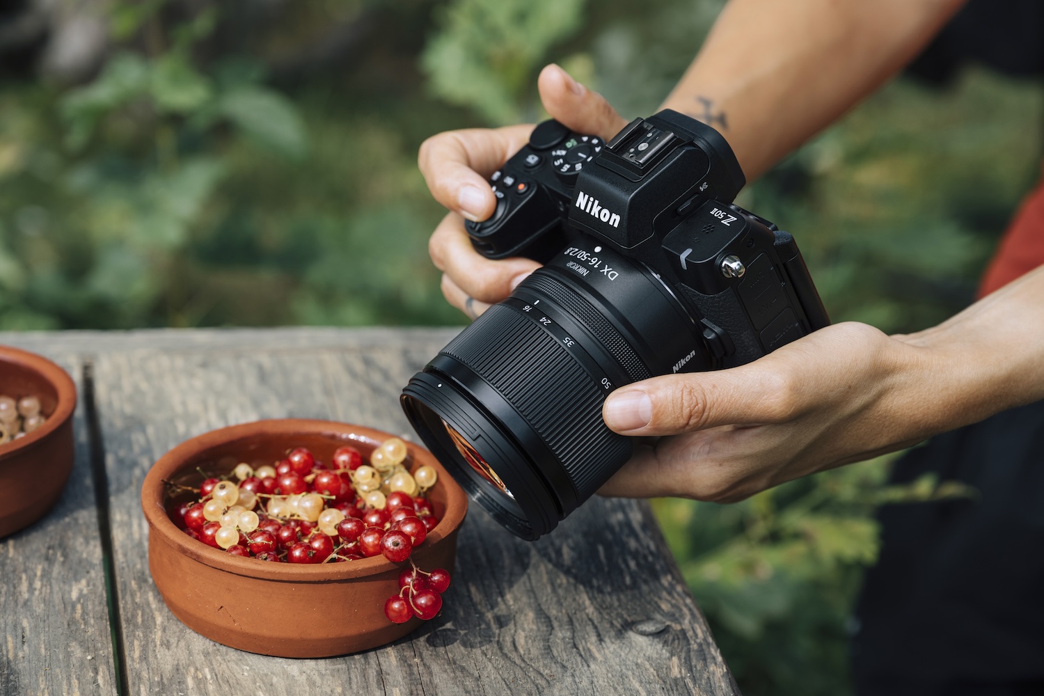 ニコン
D5300 ボディ ブラック （ニコンFマウント/APS-C） Nikon Expands APS-C Z-Mount Lineup with Two Versatile Lenses: 16